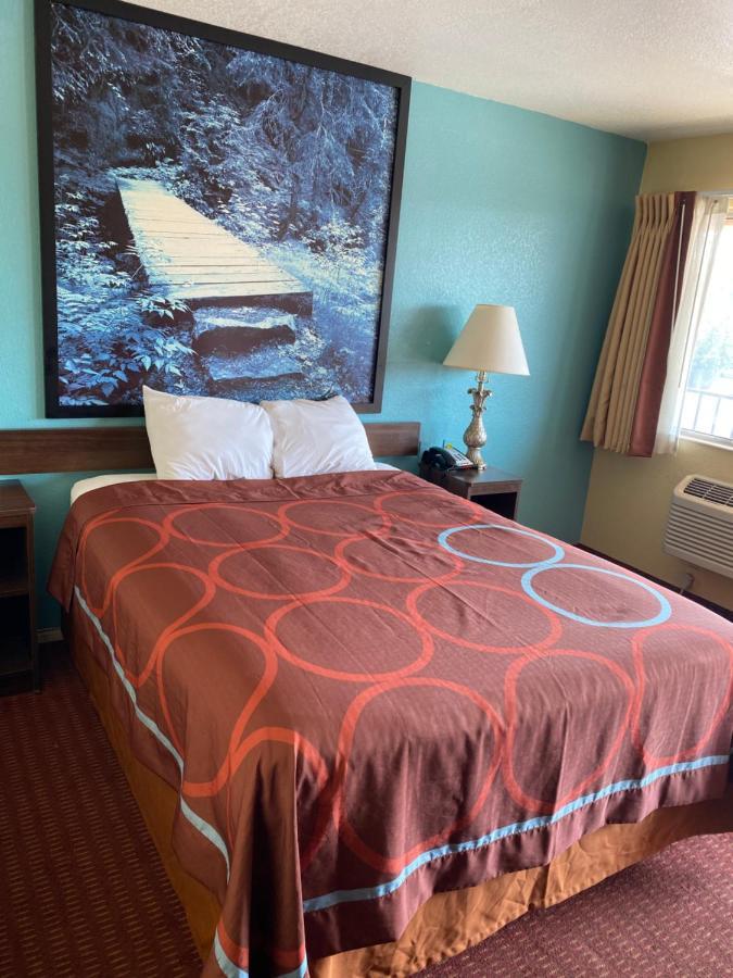 Super 8 By Wyndham Midwest City Ok Buitenkant foto