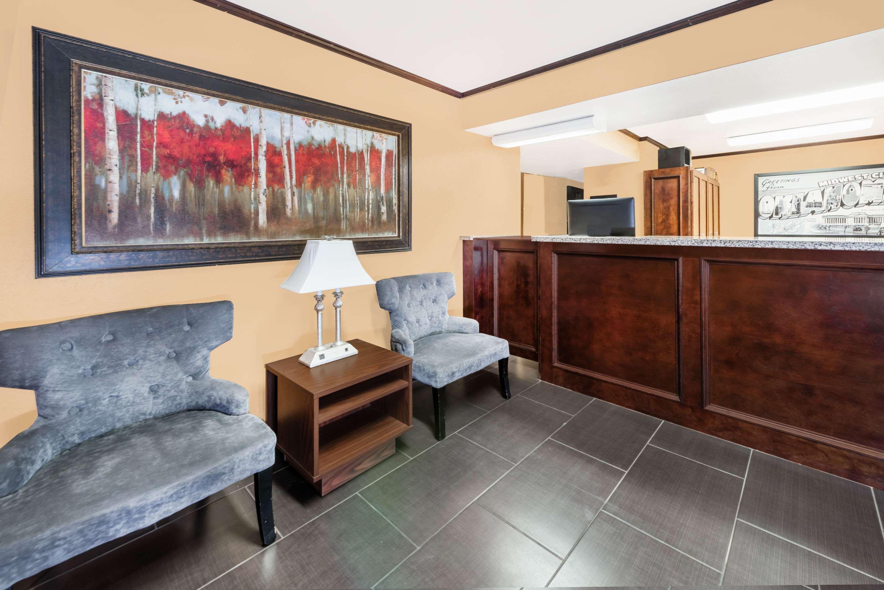Super 8 By Wyndham Midwest City Ok Buitenkant foto